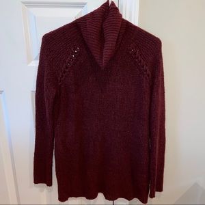 American Eagle Burgundy Turtle Neck Sweater